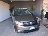 Usata Dacia Sandero Stepway 90 CV (66 kW) 2018 Marrone Berlina