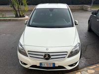 Usata Mercedes B180 Executive 109 CV (80 kW) 2013 Bianco Utilitaria
