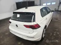 Usata VW Golf VIII Active 130 CV (95 kW) 2023 Bianco Berlina