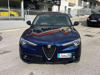 Usata Alfa Romeo Stelvio Executive 209 CV (153 kW) 2017 Blu/azzurro SUV
