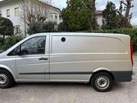Usata Mercedes Vito 95 CV (69 kW) 2011 Argento Furgone