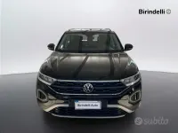 Usata VW T-Roc Life 110 CV (80 kW) 2022 Nero SUV