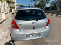 Usata Toyota Yaris 69 CV (50 kW) 2008 Grigio Utilitaria