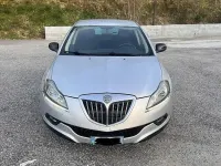 Usata Lancia Delta 105 CV (77 kW) 2010 Grigio Utilitaria