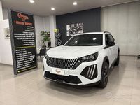 Usata Peugeot 2008 Allure 101 CV (74 kW) 2024 Bianco SUV
