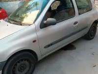 Usata Renault Clio II 58 CV (42 kW) 2000 Grigio Berlina