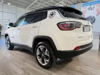 Usata Jeep Compass Limited 140 CV (102 kW) 2018 Bianco pastello SUV