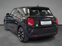 Usata Mini Cooper SE 75 kW (102 CV) 2023 Nero / metallizzato Utilitaria