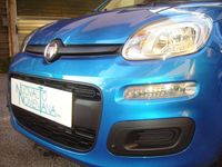 Neu Fiat Panda Pop 69 PS (50 kW) 2025 Blau Limousine