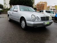 usata Mercedes E200 cat Elegance