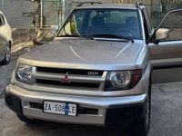 Usata Mitsubishi Pajero 120 CV (88 kW) 2000 Argento SUV