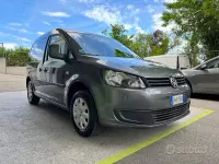 Usata VW Caddy 102 CV (75 kW) 2012 Grigio Monovolume