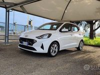 Usata Hyundai i10 69 CV (50 kW) 2023 Bianco Utilitaria