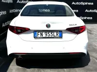 Usata Alfa Romeo Giulia 150 CV (110 kW) 2018 Bianco Berlina