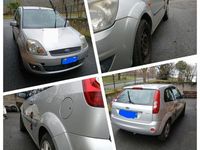 Usata Ford Fiesta Ghia 68 CV (50 kW) 2006 Grigio Berlina
