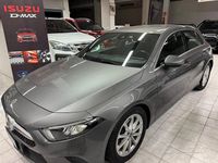 Usata Mercedes A180 116 CV (85 kW) 2019 Grigio Berlina