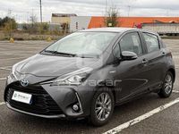Usata Toyota Yaris Hybrid Active 73 CV (53 kW) 2017 Grigio Berlina