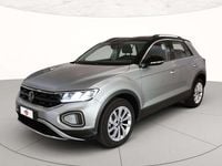 Usata VW T-Roc Life 110 CV (80 kW) 2023 K2 pyrit silver metallizzato SUV