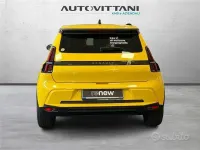 Nuova Renault 5 E-Tech Urban 77 kW (106 CV) 2025 Giallo