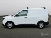 Usata Ford Transit Trend 100 CV (73 kW) 2025 Bianco Furgone