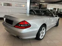 Usata Mercedes SL500 306 CV (225 kW) 2003 Bianco Cabrio