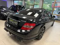 Usata Mercedes C320 Avantgarde 224 CV (164 kW) 2008 Nero Berlina