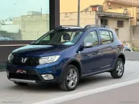 Usata Dacia Sandero Stepway 90 CV (66 kW) 2017 Blu/azzurro Berlina
