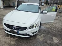 usata Volvo V60 R-Line