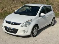 Usata Hyundai i20 Edition 78 CV (57 kW) 2012 Bianco Utilitaria
