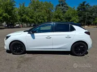 Usata Opel Corsa Design & Tech 75 CV (55 kW) 2023 Bianco Utilitaria