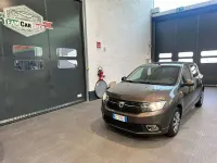 Usata Dacia Sandero Comfort 101 CV (74 kW) 2020 Marrone Berlina
