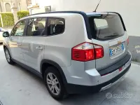 Usata Chevrolet Orlando 131 CV (96 kW) 2011 Grigio Monovolume