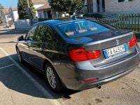 Usata BMW 318 Comfort Edition 143 CV (105 kW) 2015 Grigio Berlina