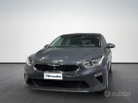 Usata Kia Ceed 140 CV (102 kW) 2019 Grigio Utilitaria