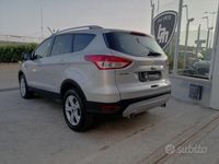 Usata Ford Kuga Titanium 120 CV (88 kW) 2015 Argento SUV