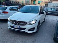 Usata Mercedes B180 109 CV (80 kW) 2016 Utilitaria