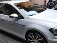 Używany VW Golf VII GTI 300 KM (220 kW) 2014 Biały Sedan/Limuzyna