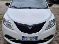 Usata Lancia Ypsilon Gold 69 CV (50 kW) 2016 Utilitaria