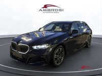 Nuova BMW 540 Comfort Edition 303 CV (222 kW) 2026 Tanzanite blue metallizzato Station wagon