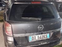 Usata Opel Astra 82 CV (60 kW) 2008 Nero Station wagon