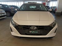Käytetty Hyundai i20 84 HP (61 kW) 2023 Valkoinen Viistoperä