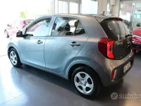Usata Kia Picanto Urban 67 CV (49 kW) 2022 Grigio Utilitaria