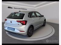 Usata VW Polo Life 80 CV (58 kW) 2023 Grigio Utilitaria