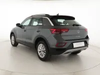 Usata VW T-Roc Life 116 CV (85 kW) 2025 Indium grey metallizzato nero SUV