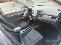 Usata Mitsubishi Outlander 150 CV (110 kW) 2019 Grigio SUV