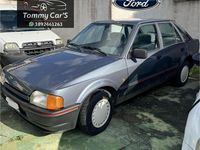 Usata Ford Escort 60 CV (44 kW) 1987 Grigio Berlina