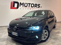 Usata VW Polo Trendline 65 CV (47 kW) 2018 Grigio Berlina