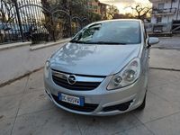Usata Opel Corsa Cosmo 75 CV (55 kW) 2008 Argento Berlina