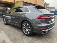 Usata Audi Q8 S-Line 286 CV (210 kW) 2019 Grigio scuro SUV