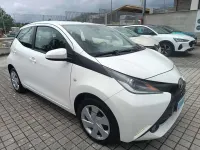 Brugt Toyota Aygo X-play 69 HK (50 kW) 2016 Hvid Hatchback